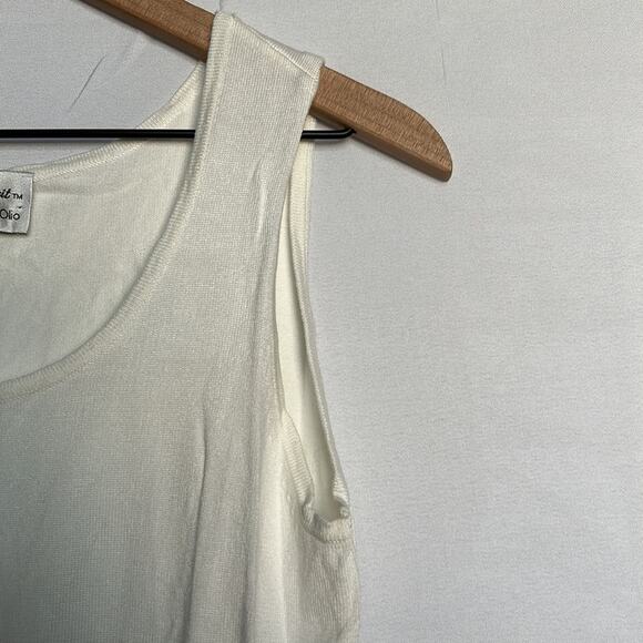 ❤️5/$25❤️ EUC Linea by Louis Dell’Olio Whisper Knit Rib Trim Tank - Picture 3 of 5